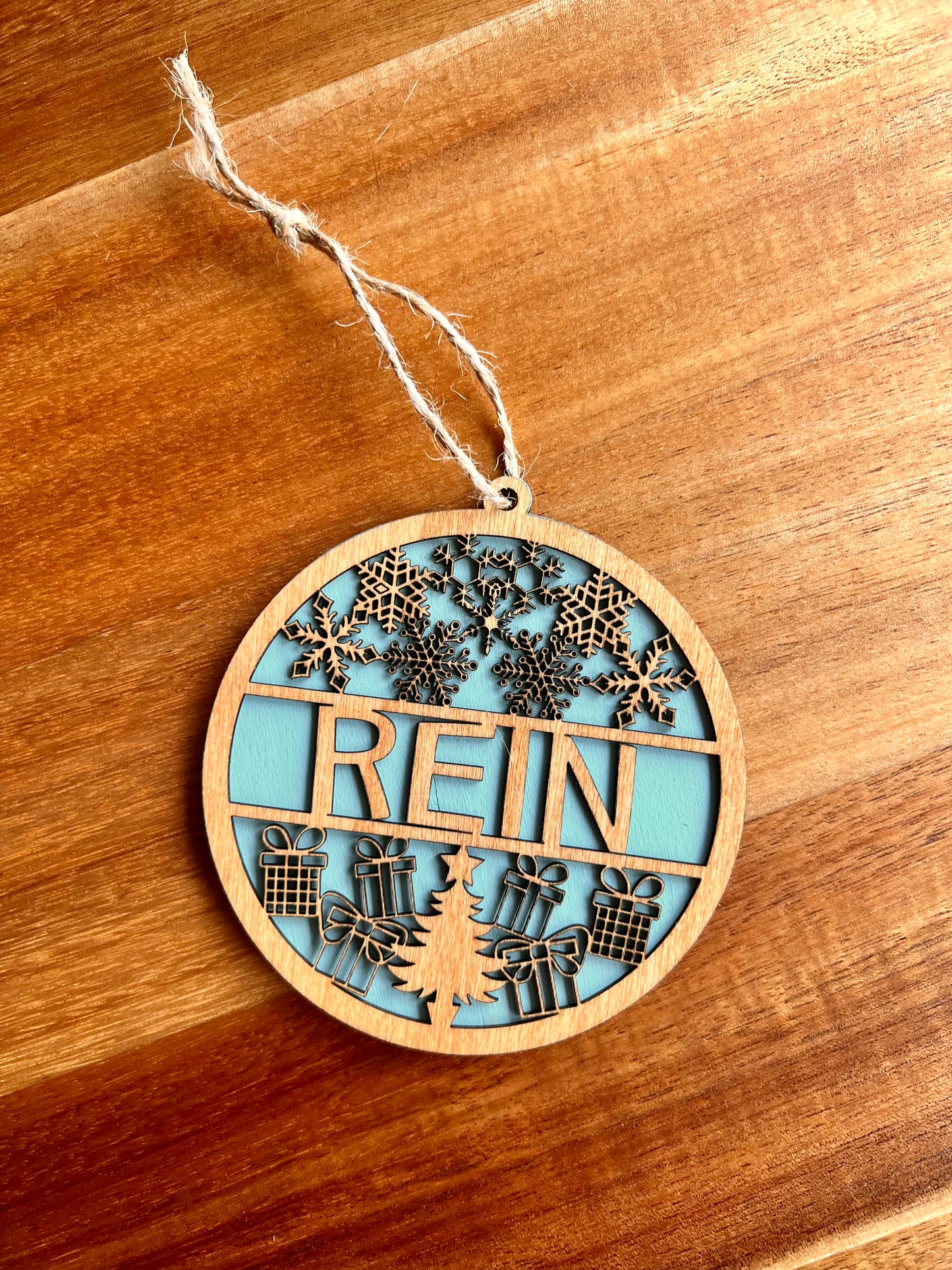 Personalised Christmas decoration - Layered